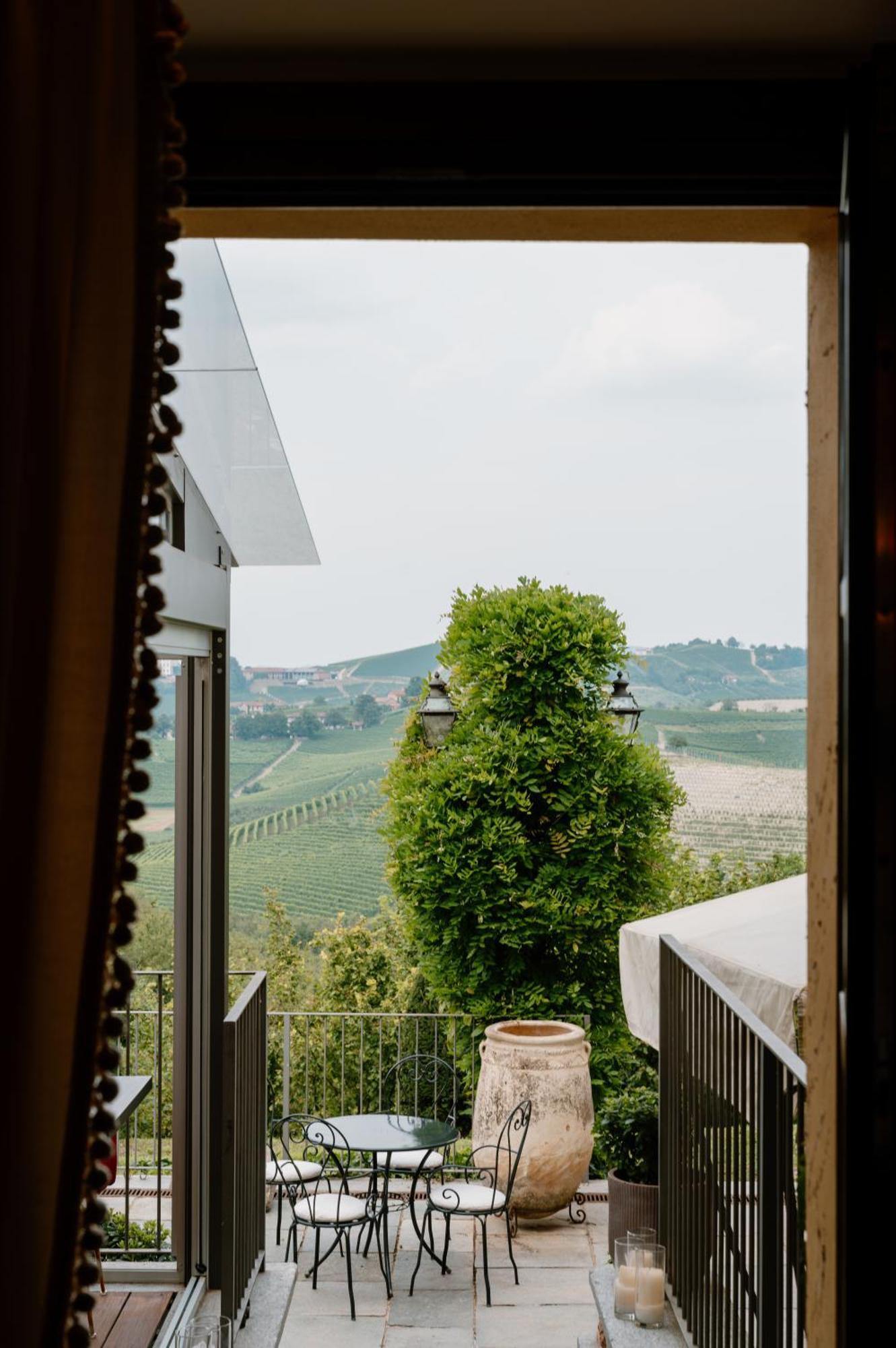 Hotel Casa Pavesi Grinzane Cavour Exterior photo