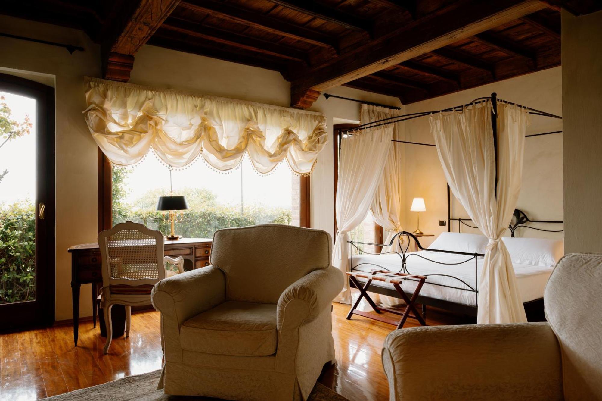 Hotel Casa Pavesi Grinzane Cavour Exterior photo