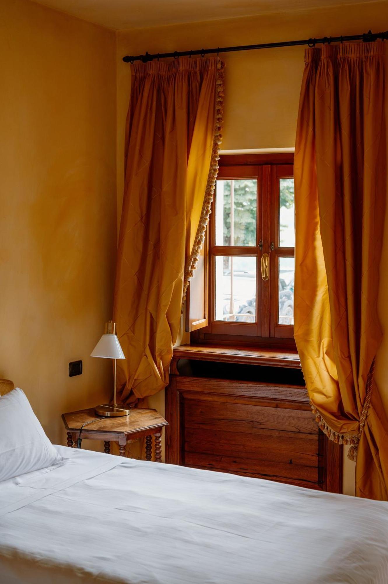 Hotel Casa Pavesi Grinzane Cavour Exterior photo