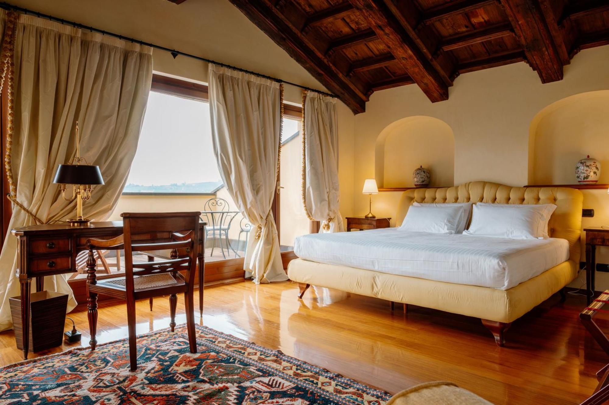 Hotel Casa Pavesi Grinzane Cavour Exterior photo